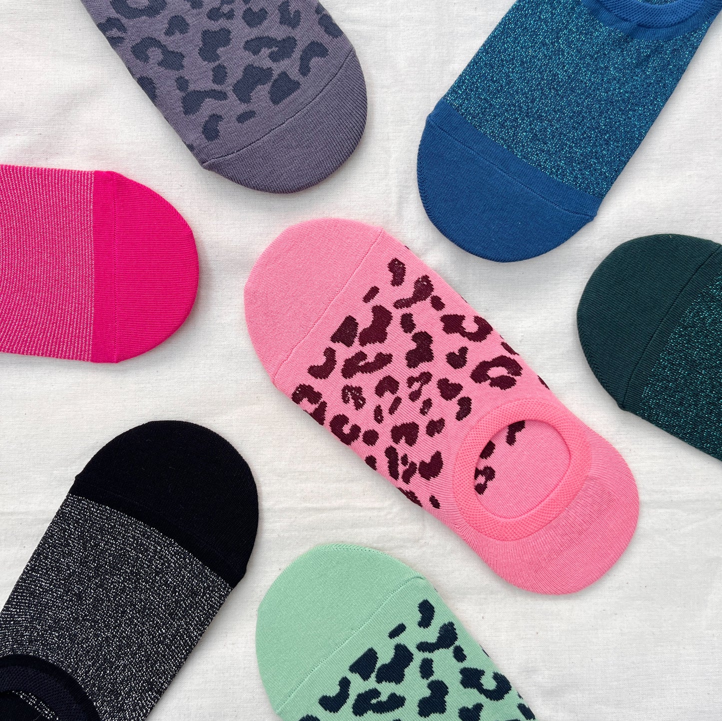 NEW! TRAINER SOCKS