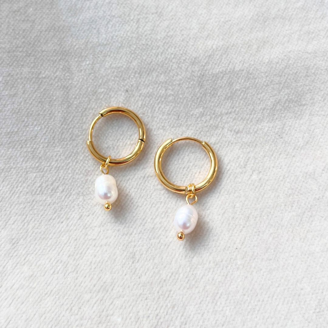 NEW! PEARL MINI HOOPS